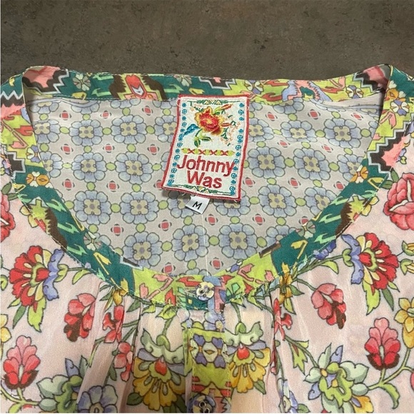 Johnny Was Tempo button top - Picture 5 of 9